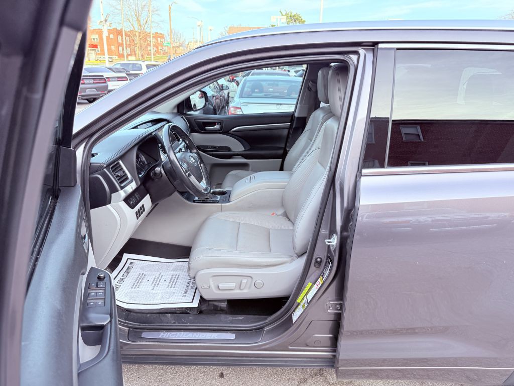 2018 Toyota Highlander Image 11