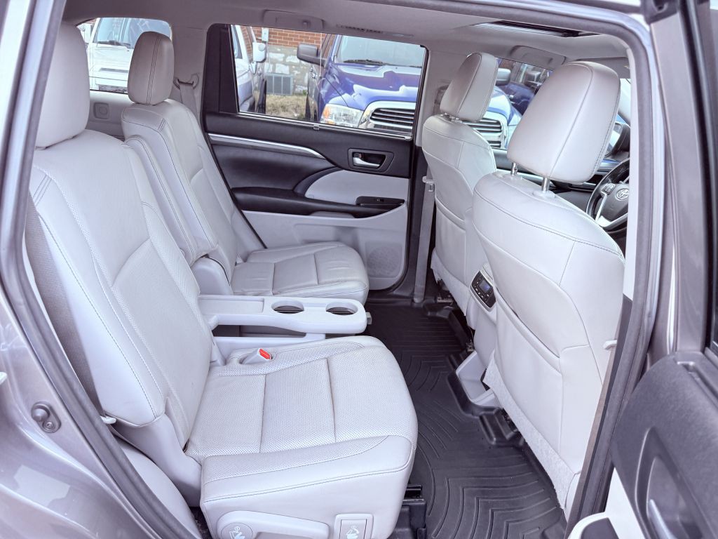 2018 Toyota Highlander Image 25