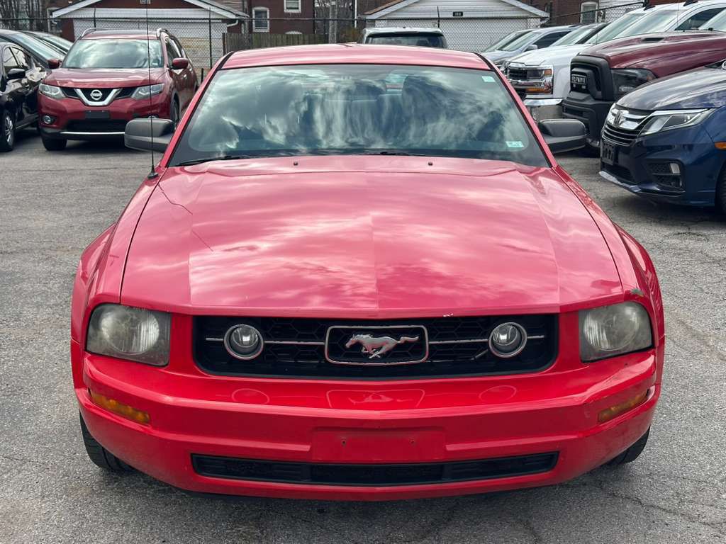 2006 Ford Mustang Image 2