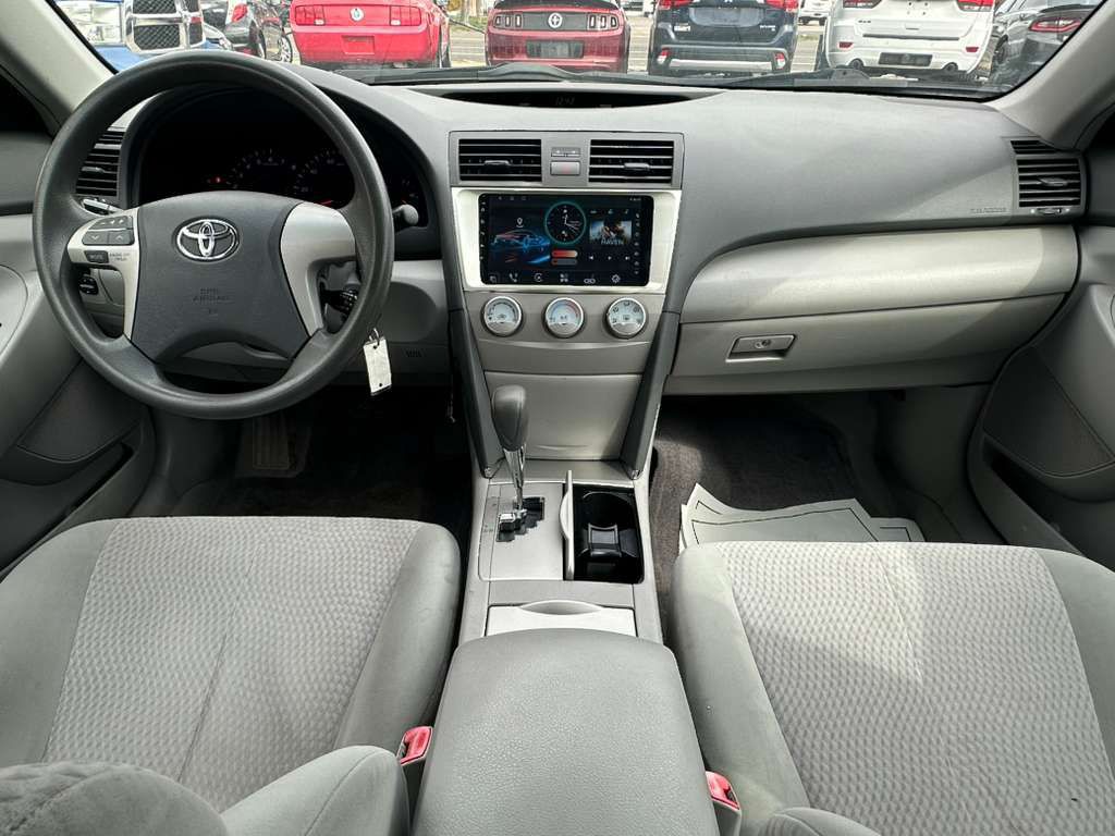 2011 Toyota Camry Image 16