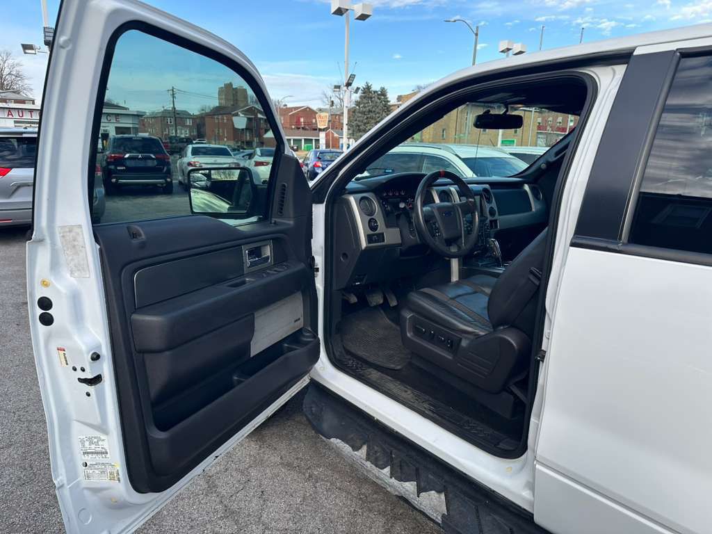2014 Ford F-150 Image 9