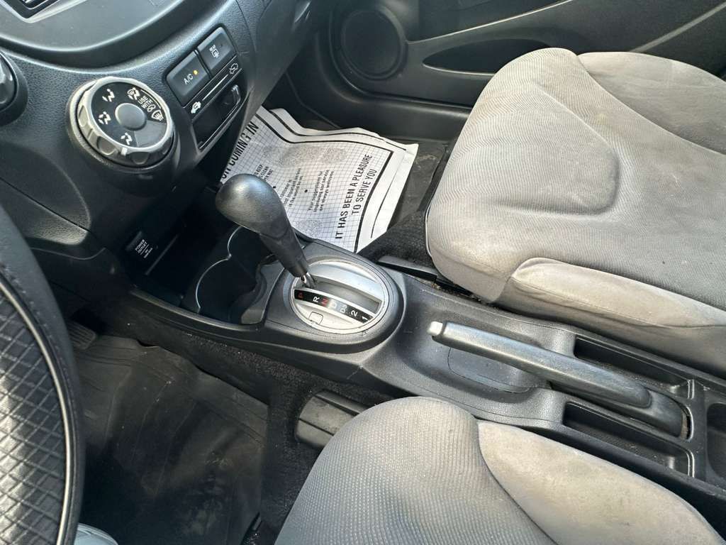 2013 Honda Fit Image 18