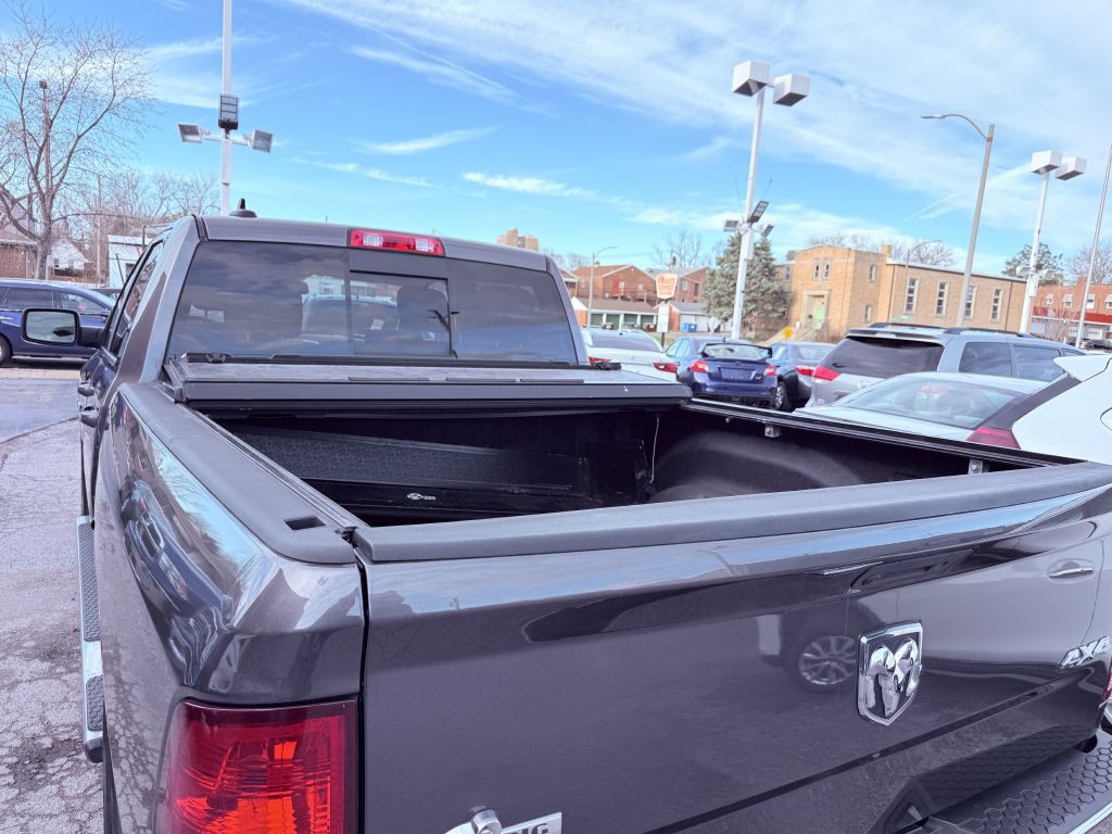 2015 RAM 1500 Image 9