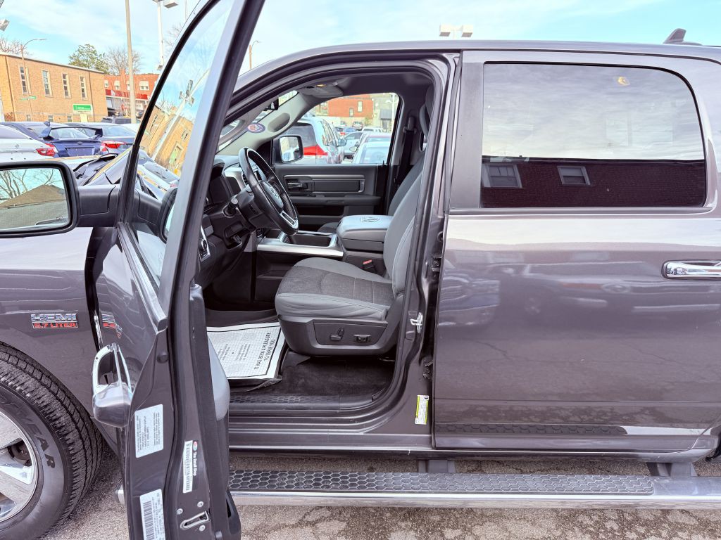 2015 RAM 1500 Image 11