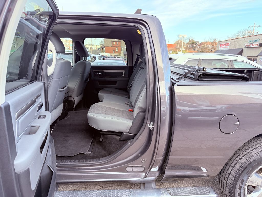 2015 RAM 1500 Image 25