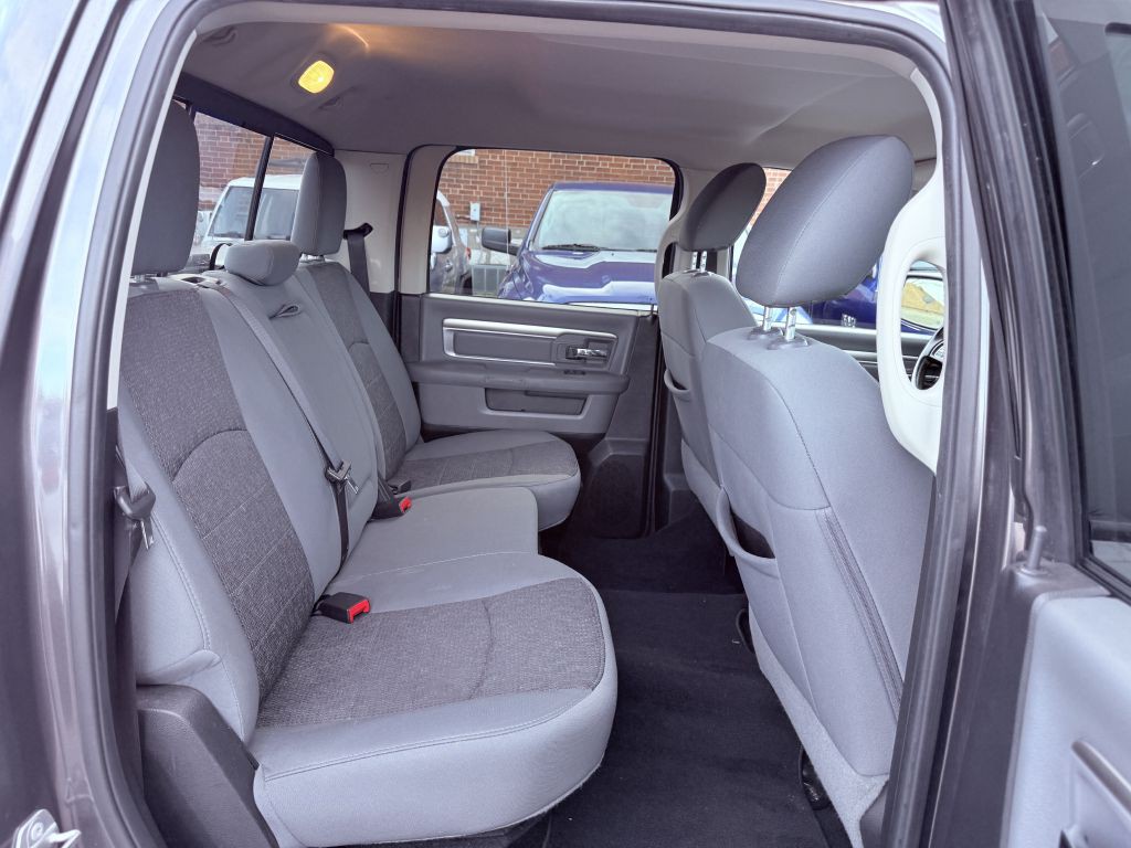 2015 RAM 1500 Image 26