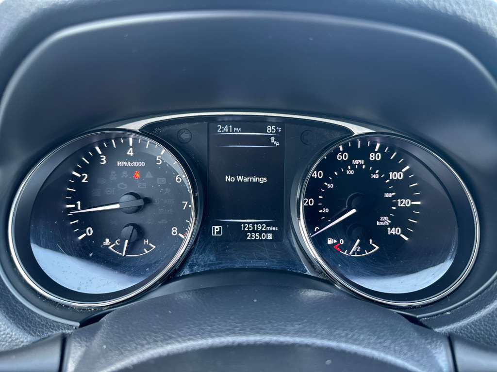 2016 Nissan Rogue Image 13