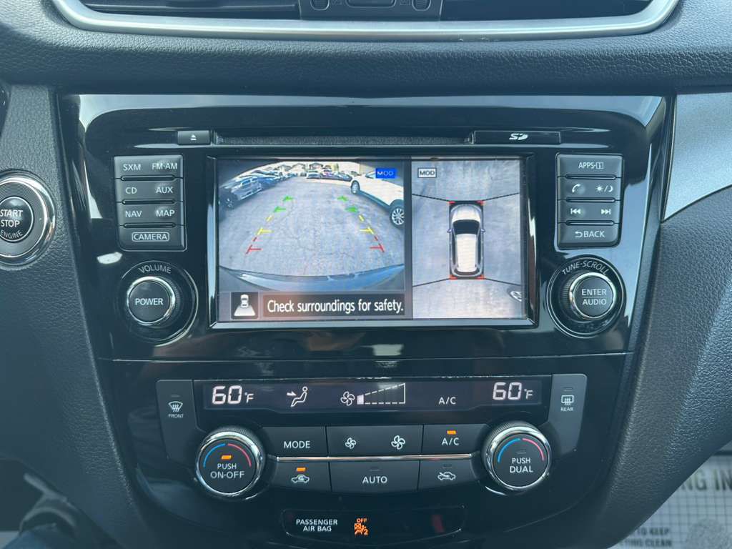 2016 Nissan Rogue Image 14