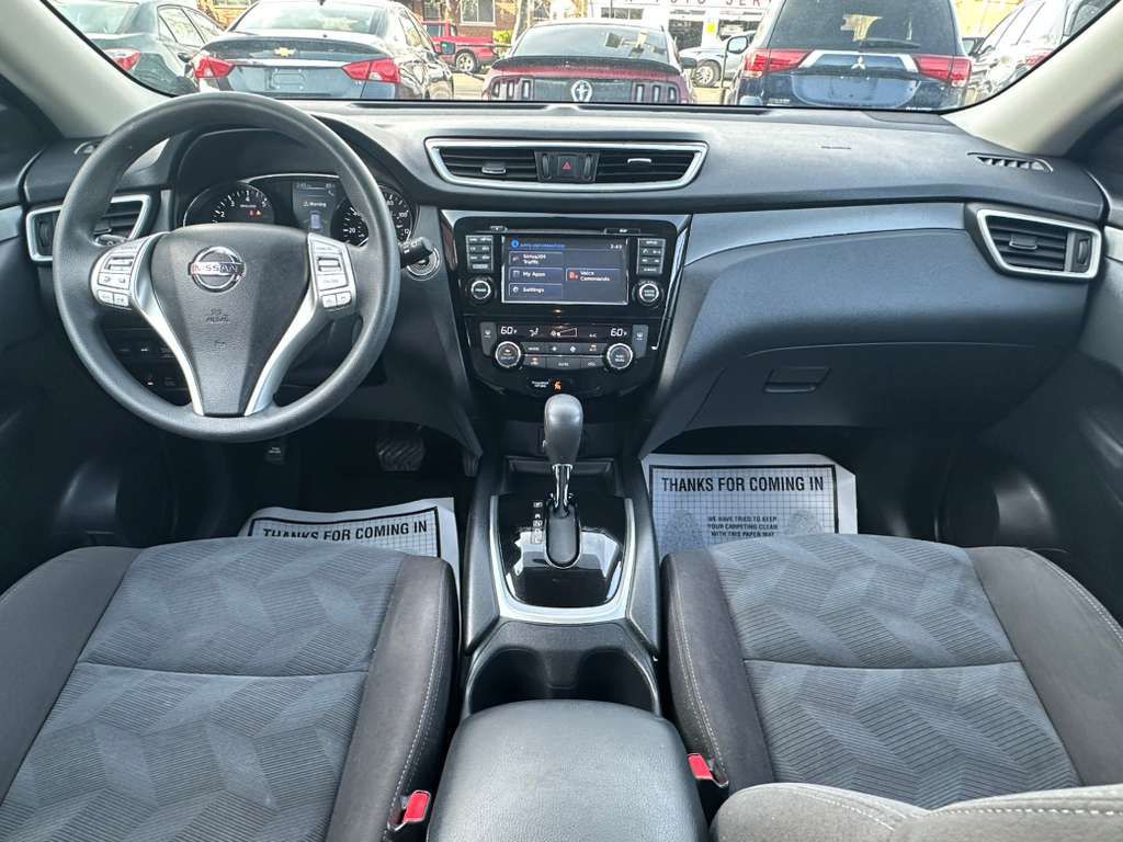 2016 Nissan Rogue Image 17