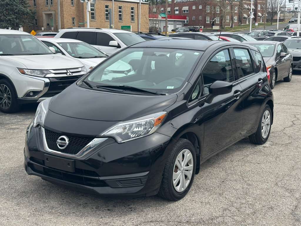 2018 Nissan Versa Image 3