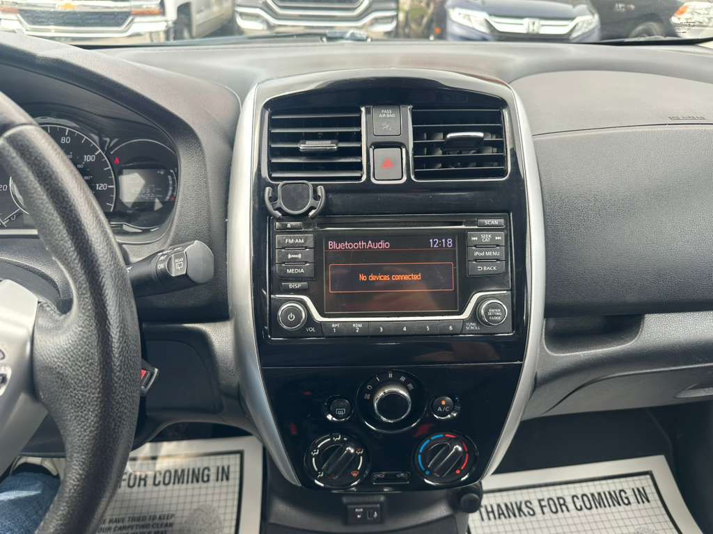 2018 Nissan Versa Image 17