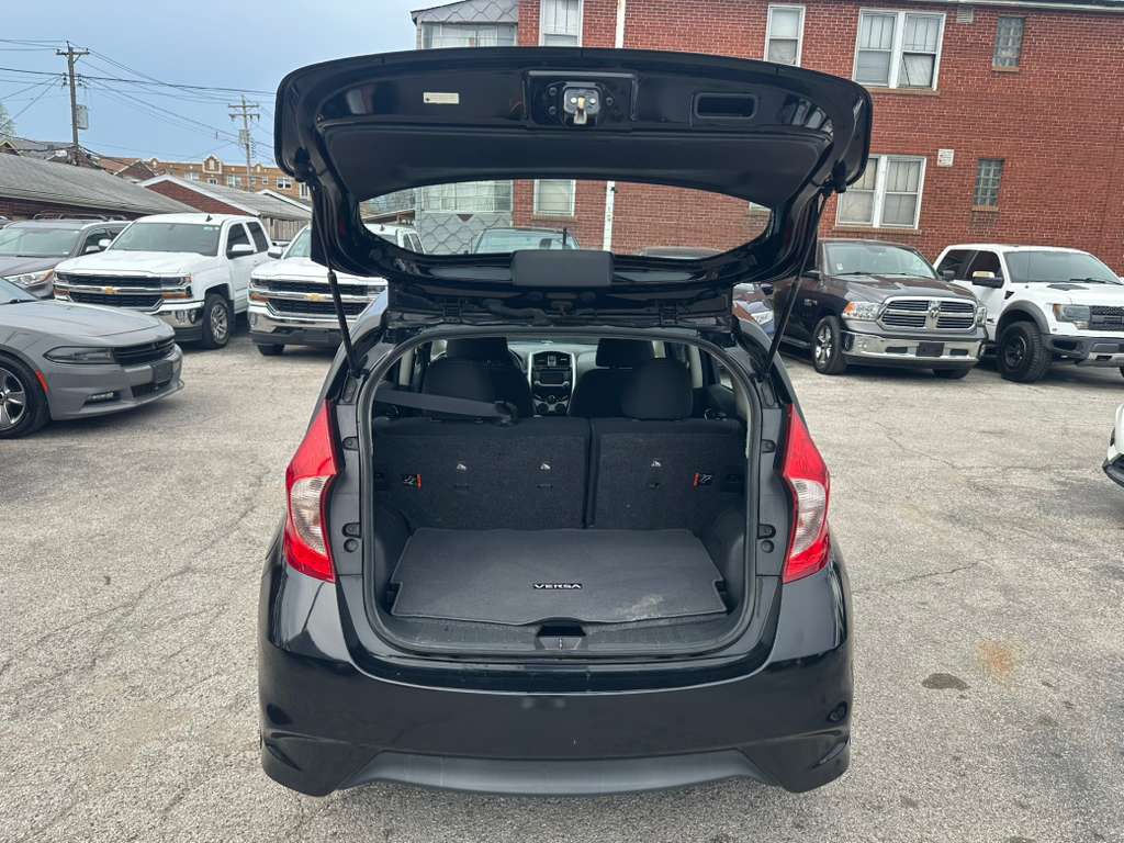 2018 Nissan Versa Image 23