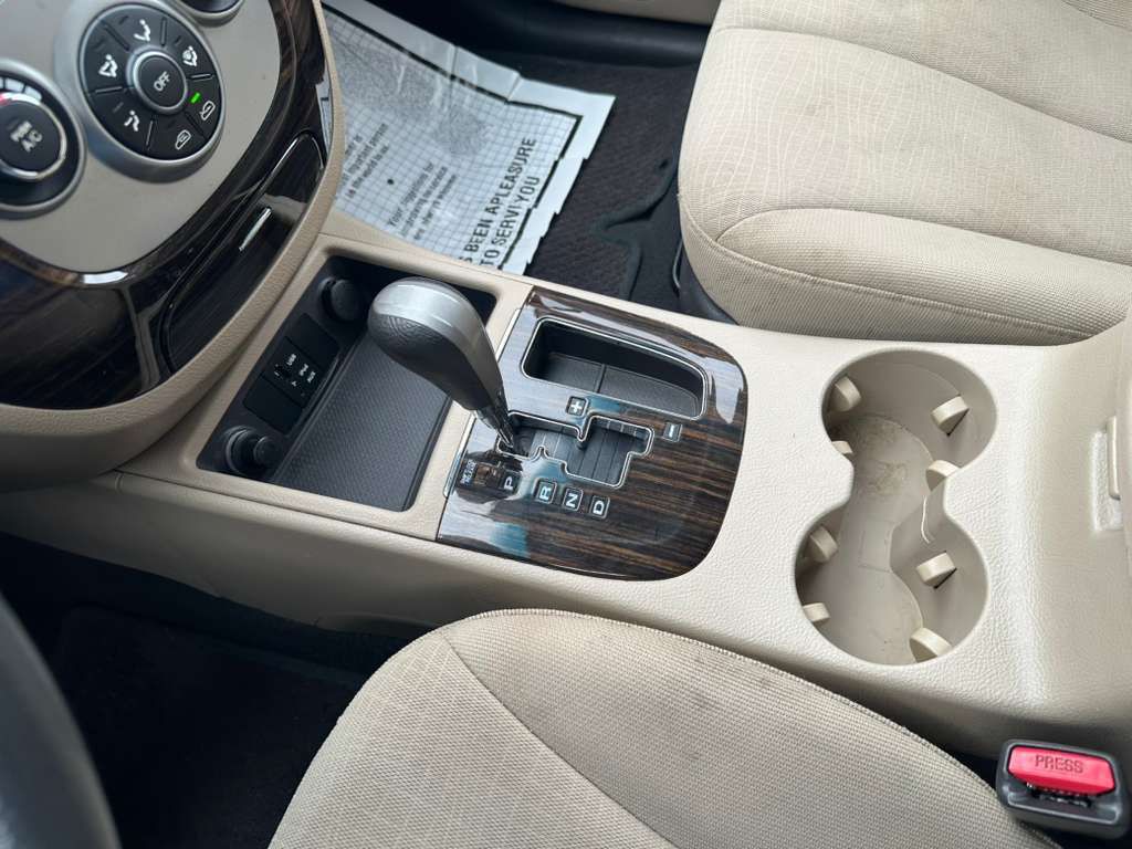 2010 Hyundai Santa Fe Image 16