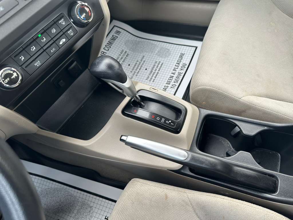 2012 Honda Civic Image 17