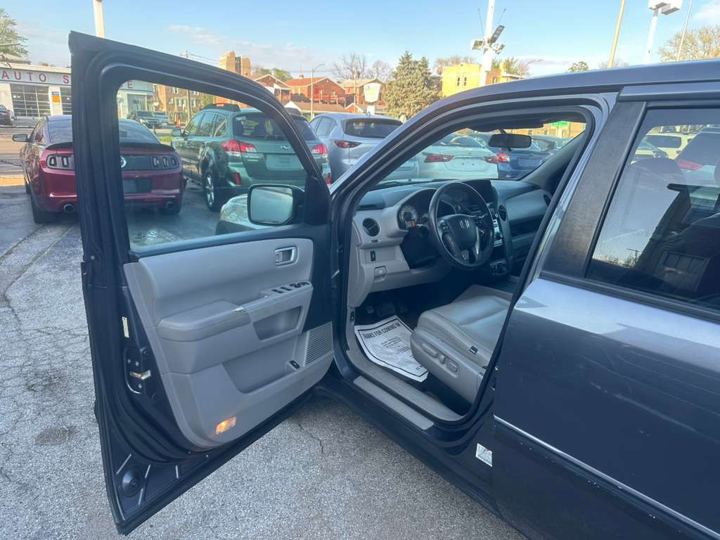 2015 Honda Pilot Image 11