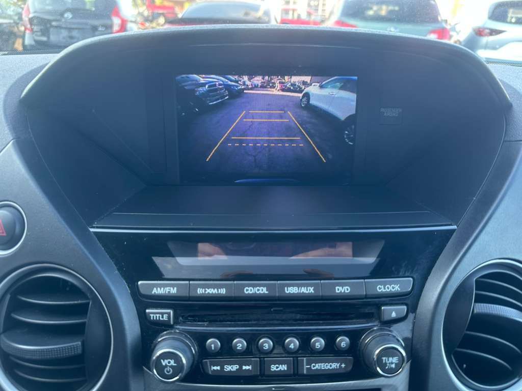 2015 Honda Pilot Image 16