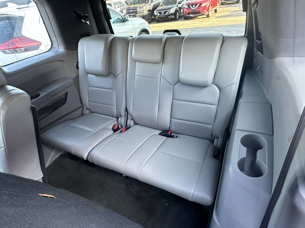2015 Honda Pilot Image 25