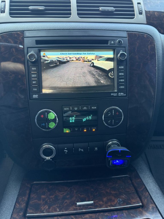 2011 GMC Yukon Image 17