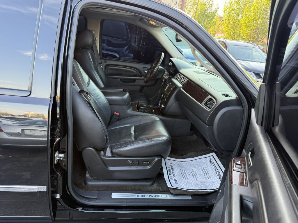 2011 GMC Yukon Image 22