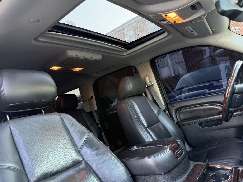 2011 GMC Yukon Image 25