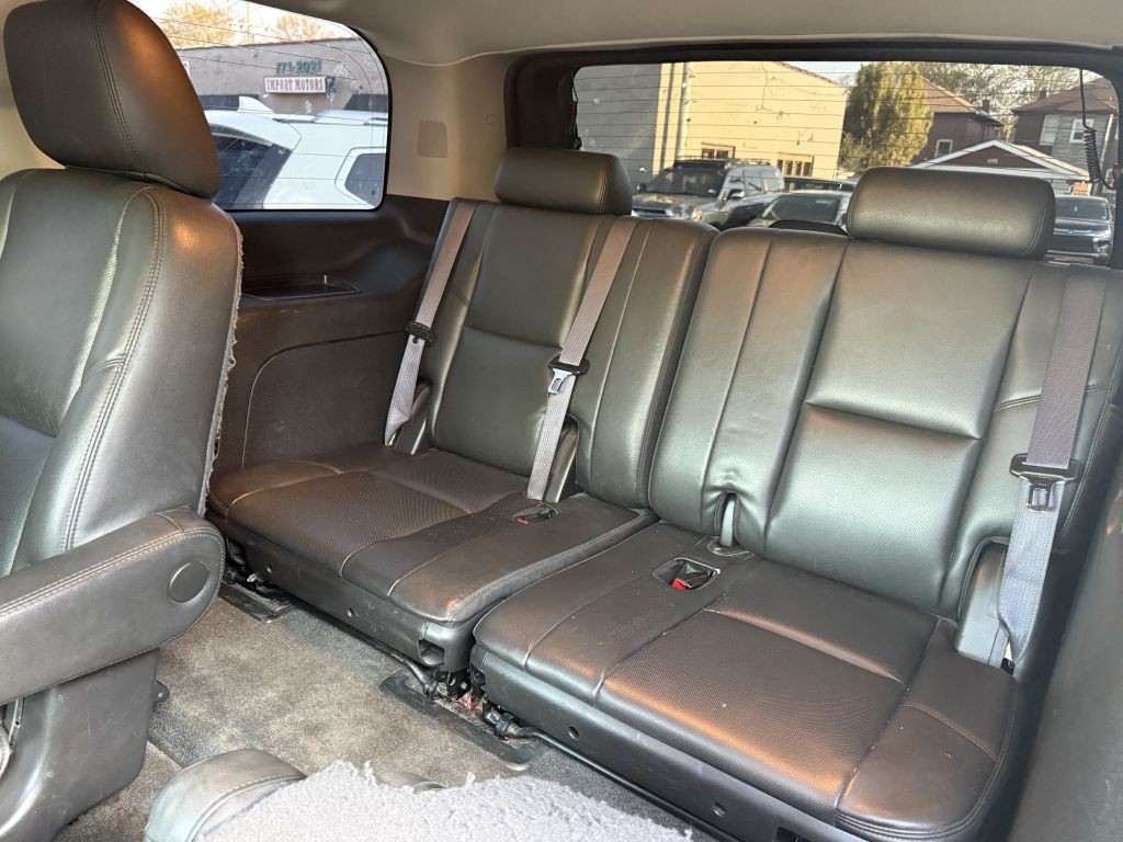 2011 GMC Yukon Image 28