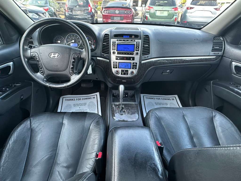 2009 Hyundai Santa Fe Image 16