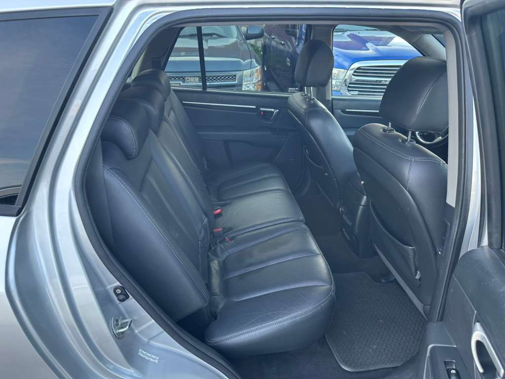 2009 Hyundai Santa Fe Image 23