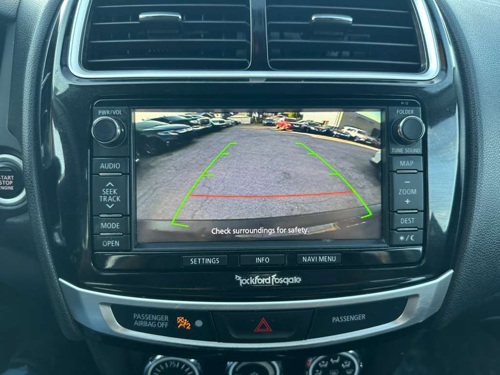 2015 Mitsubishi Outlander Image 17