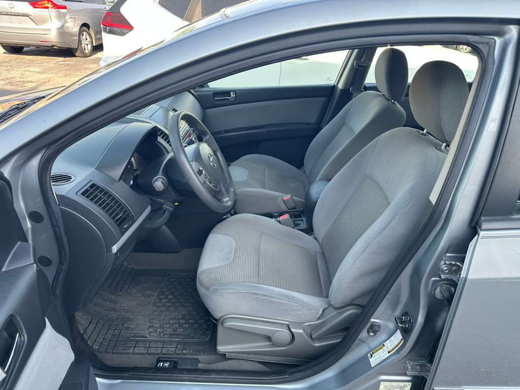 2011 Nissan Sentra Image 10