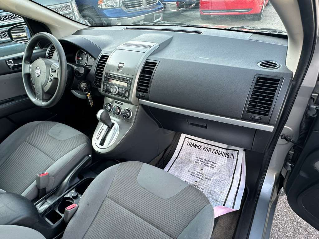 2011 Nissan Sentra Image 13