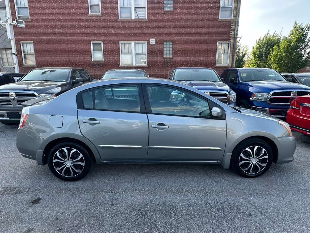 2012 Nissan Sentra Image 4