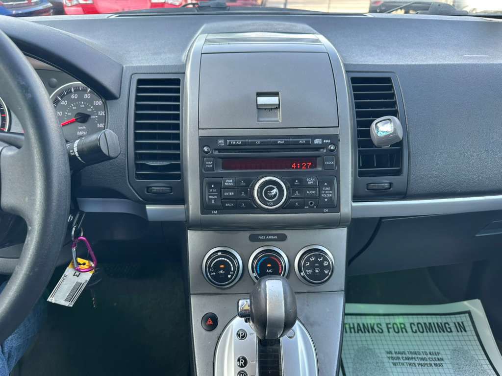 2012 Nissan Sentra Image 16