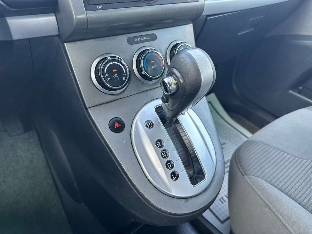 2012 Nissan Sentra Image 18