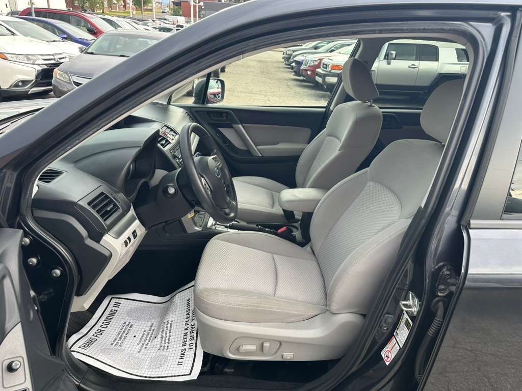 2015 Subaru Forester Image 10