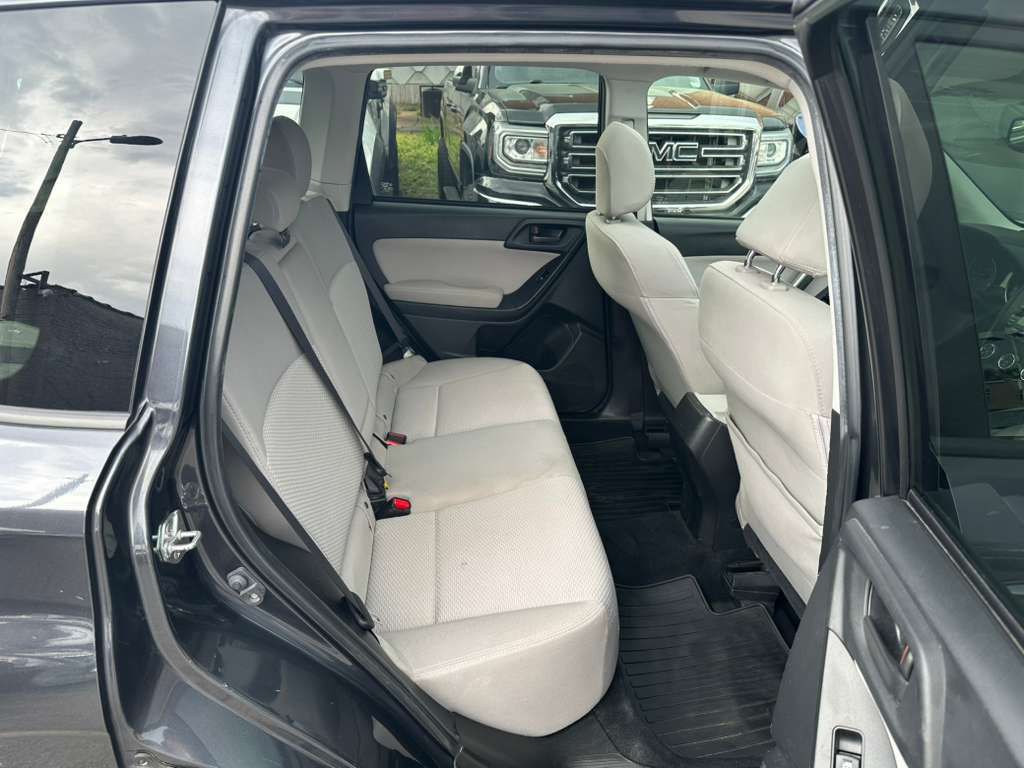 2015 Subaru Forester Image 20