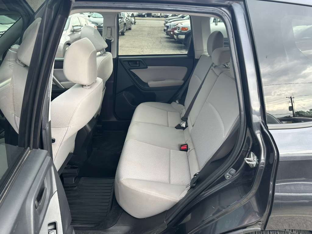 2015 Subaru Forester Image 21
