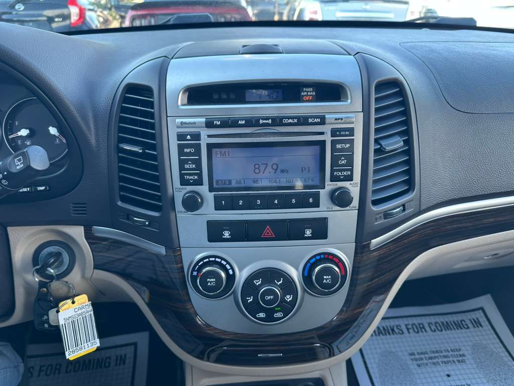 2010 Hyundai Santa Fe Image 16