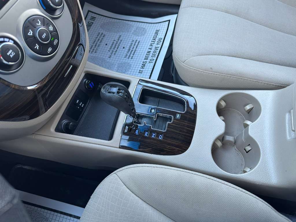 2010 Hyundai Santa Fe Image 17