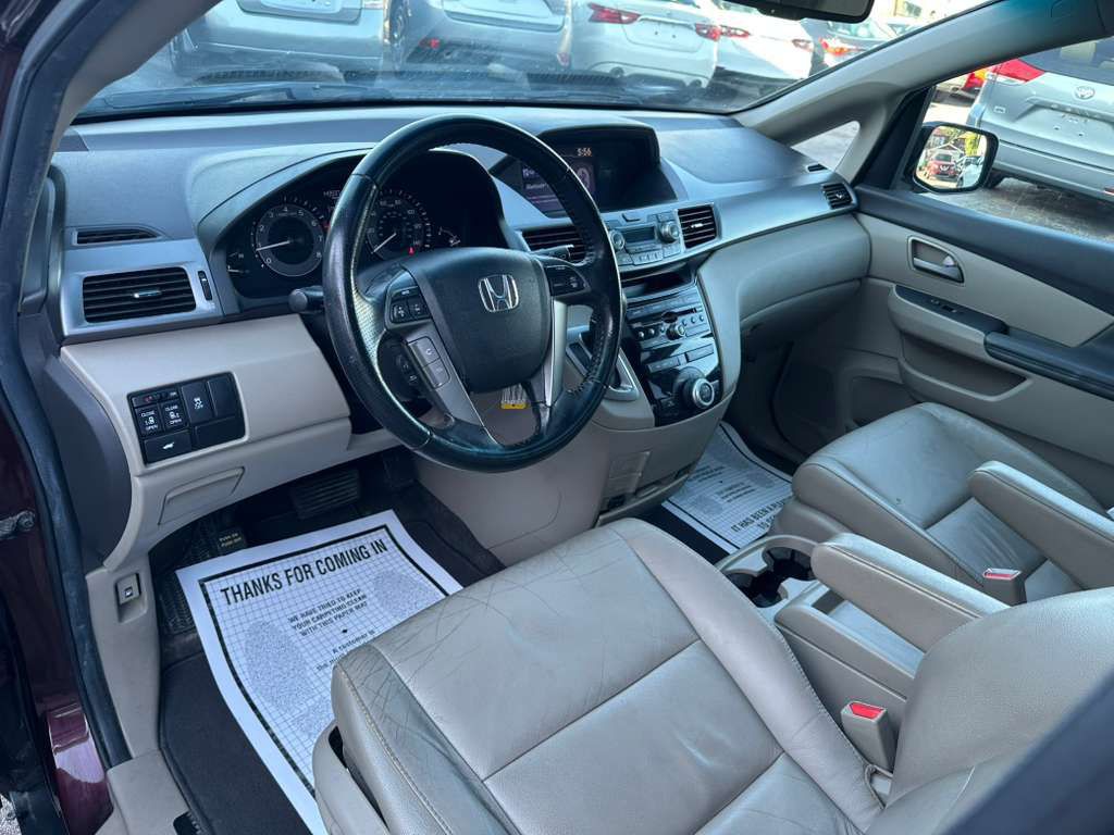 2012 Honda Odyssey Image 11
