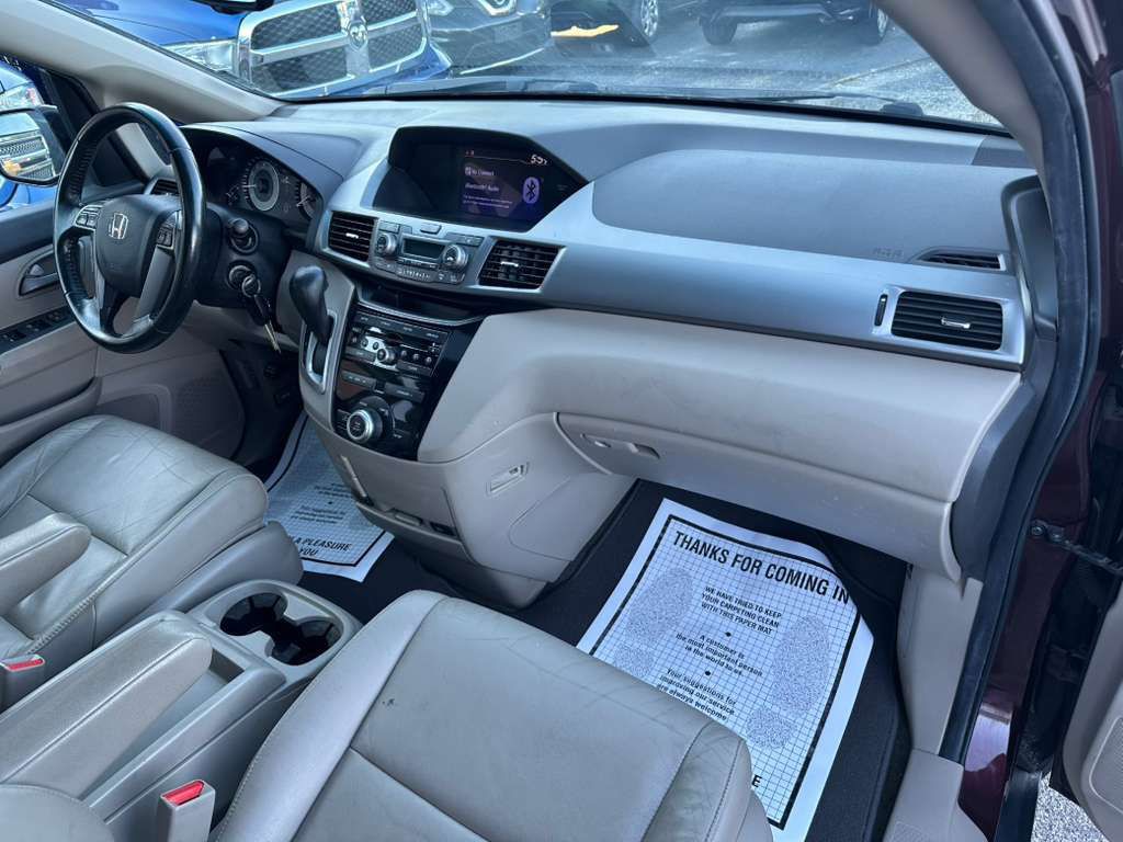 2012 Honda Odyssey Image 13