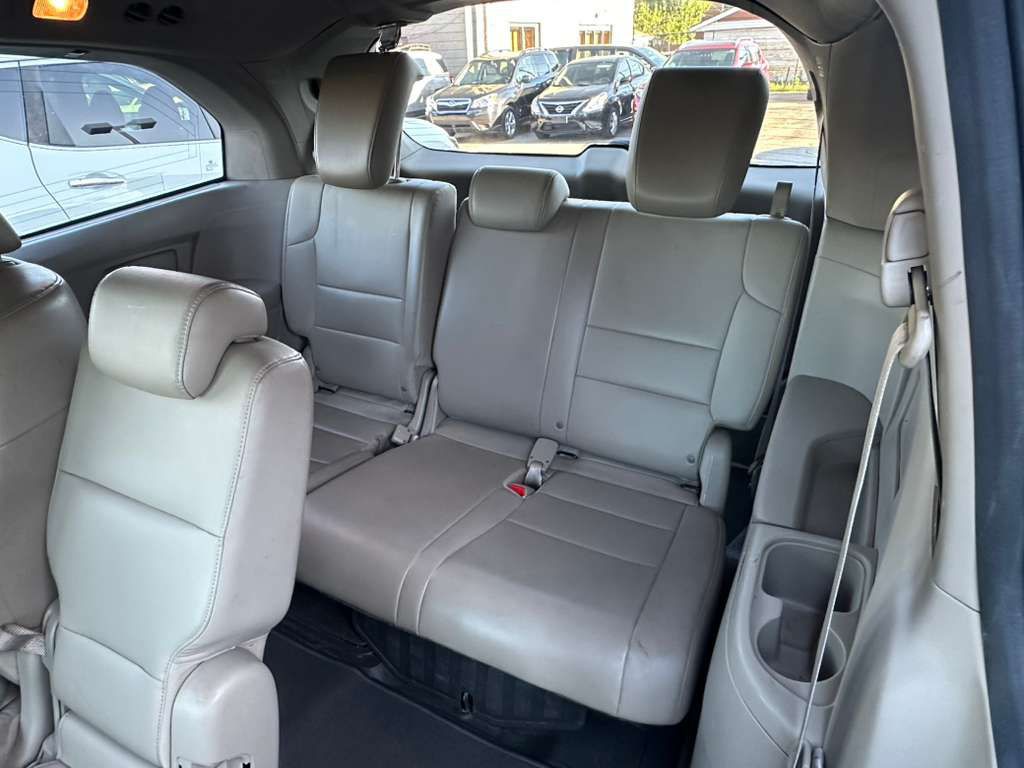 2012 Honda Odyssey Image 23