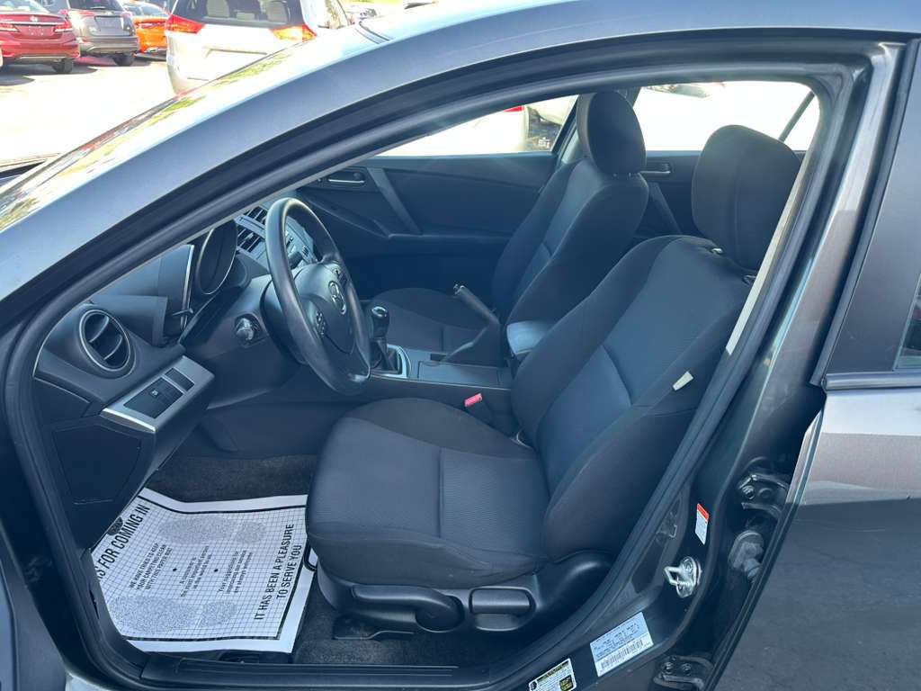 2011 Mazda Mazda3 Image 10