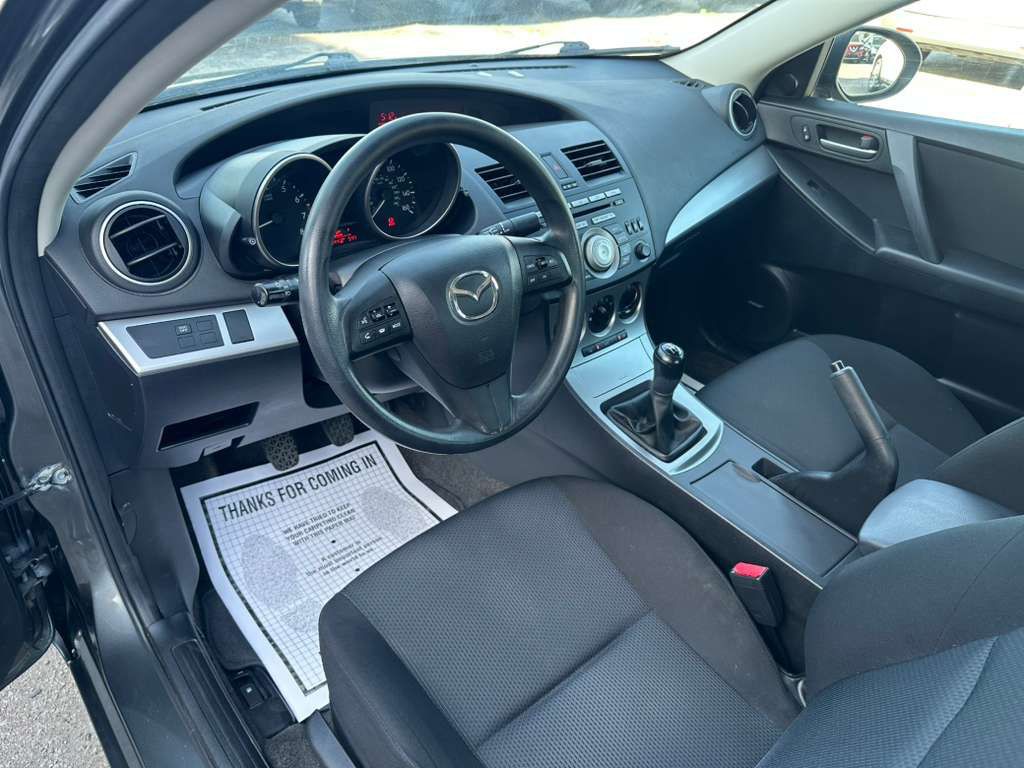 2011 Mazda Mazda3 Image 11