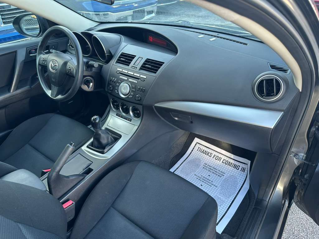 2011 Mazda Mazda3 Image 13