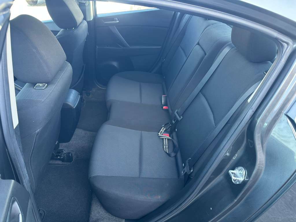 2011 Mazda Mazda3 Image 21