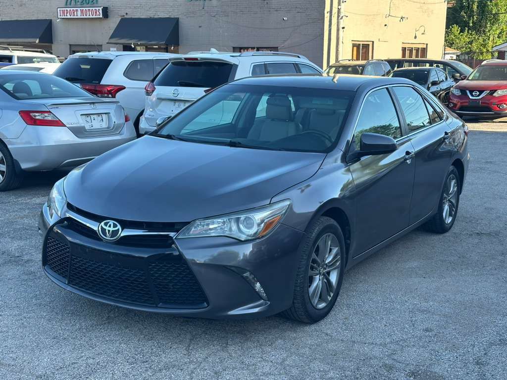 2017 Toyota Camry Image 3