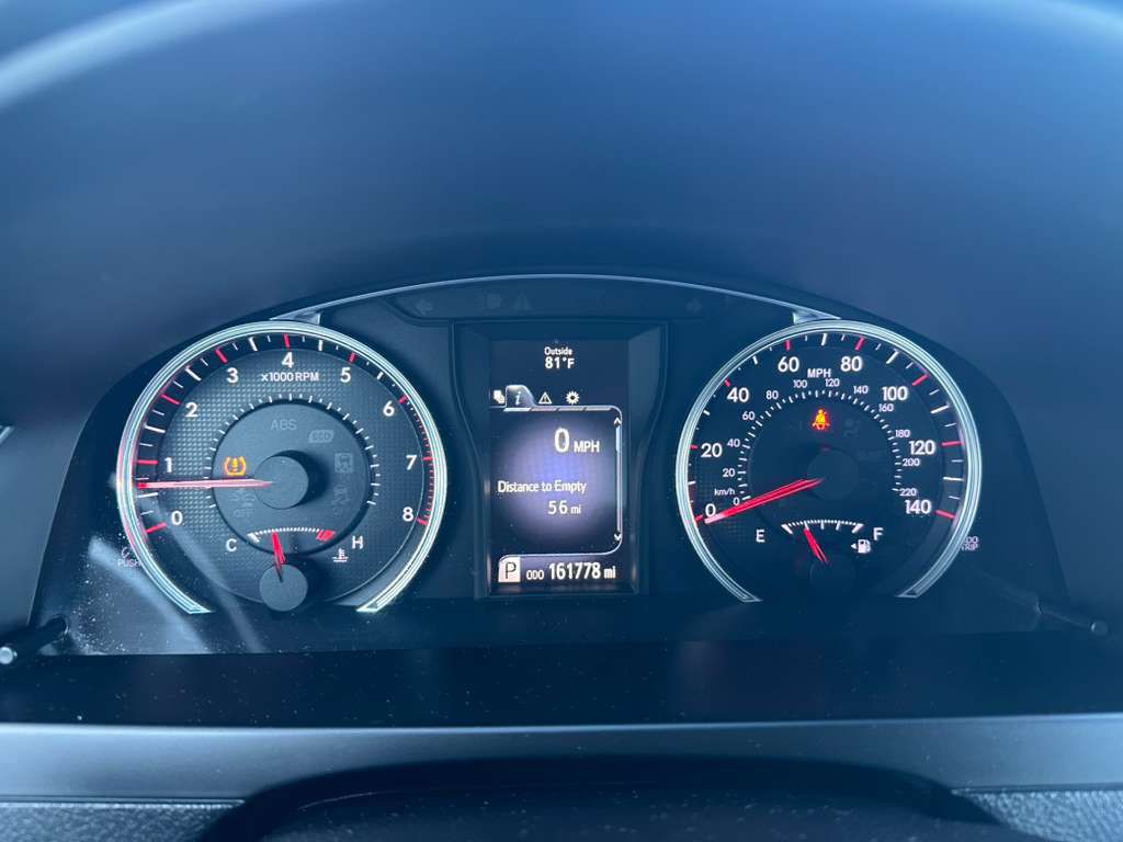 2017 Toyota Camry Image 13