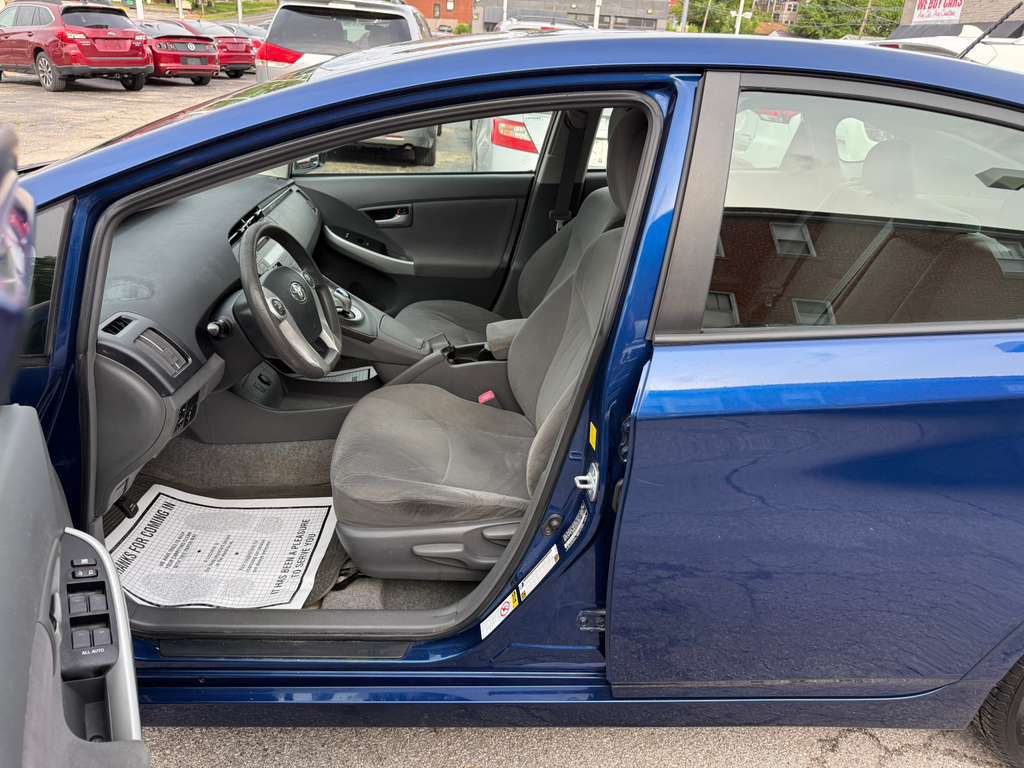 2010 Toyota Prius Image 10