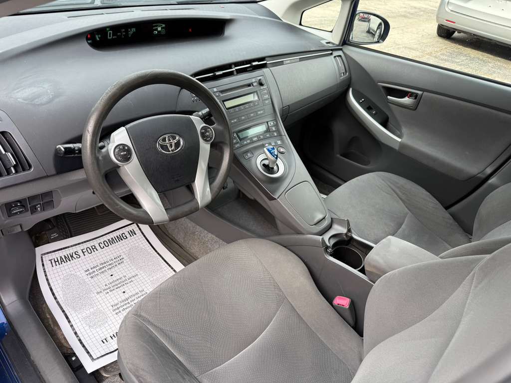 2010 Toyota Prius Image 12