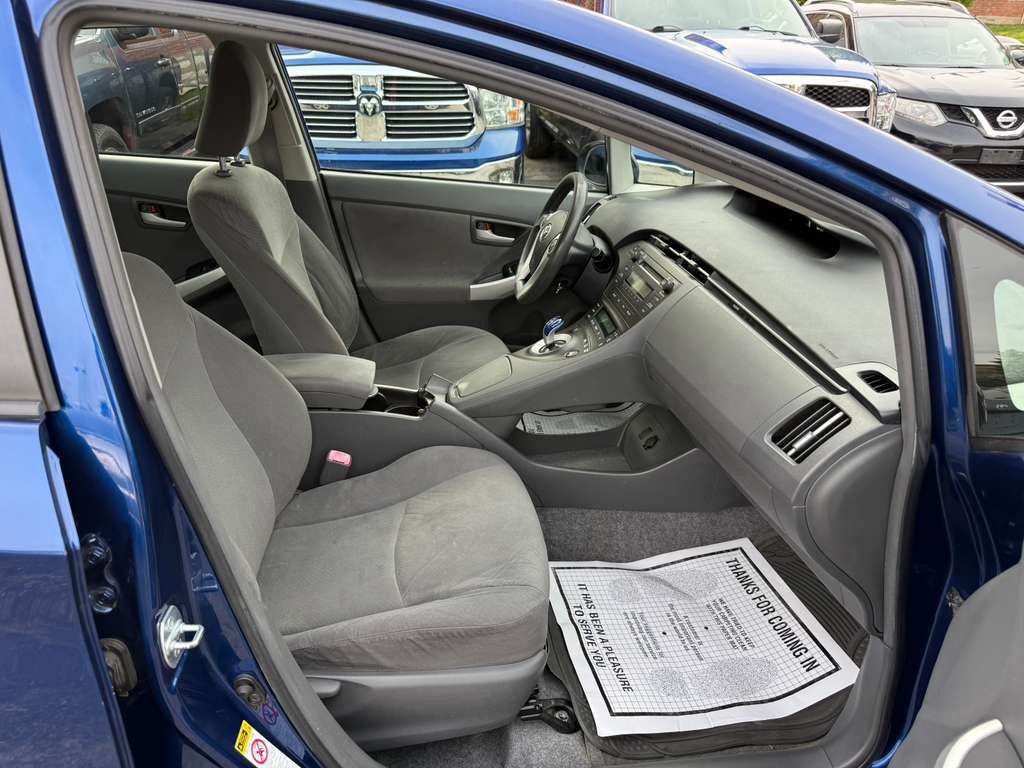 2010 Toyota Prius Image 14